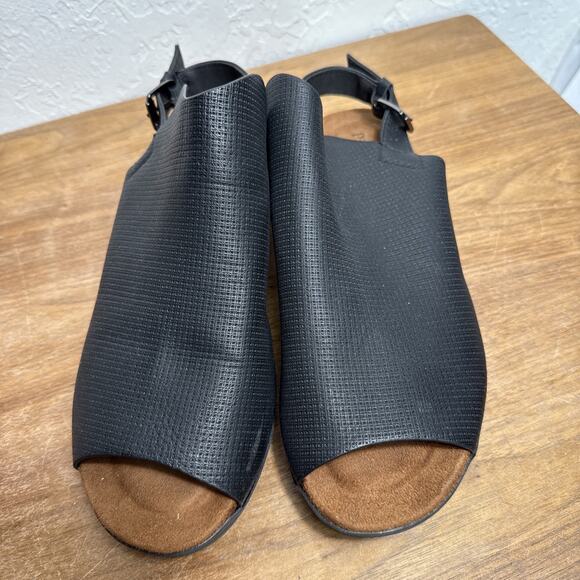 Pierre Dumas Black Slingback Sandals Size 10 Women's Peep Toe Shoes Side Buckle - Picture 3 of 11